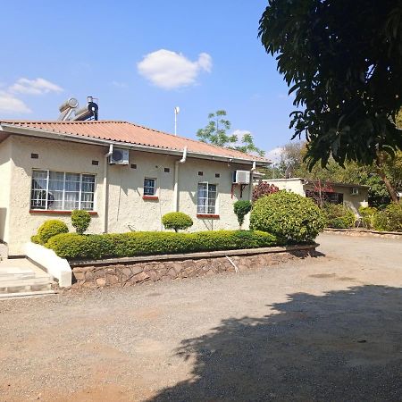 Matt Bed And Breakfast Lilongwe Extérieur photo